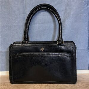 Elegant CORNELL Black Leather Handbag with multi pocket. Intérieur Suède